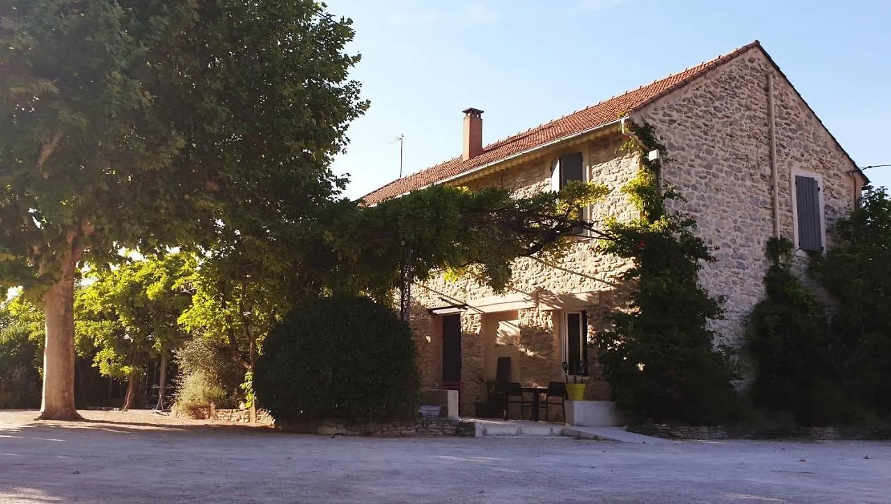 Bed and Breakfast La Bastide des Arts à Saumane-de-Vaucluse 0*,  France