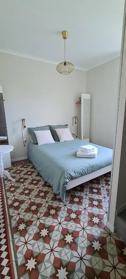 Couette-café Bed and Breakfast La Bastide des Arts à Saumane-de-Vaucluse