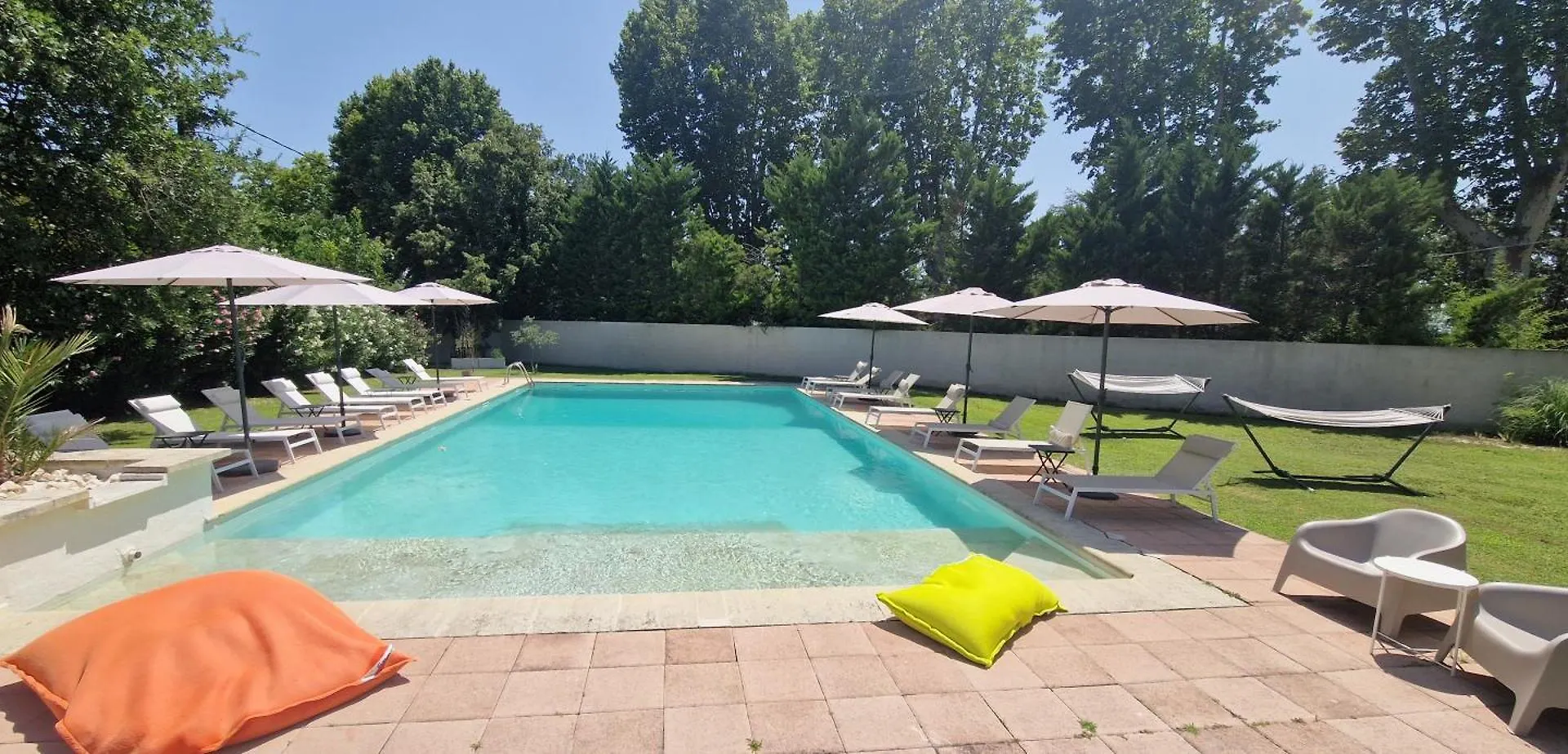 Bed and Breakfast La Bastide des Arts à Saumane-de-Vaucluse France
