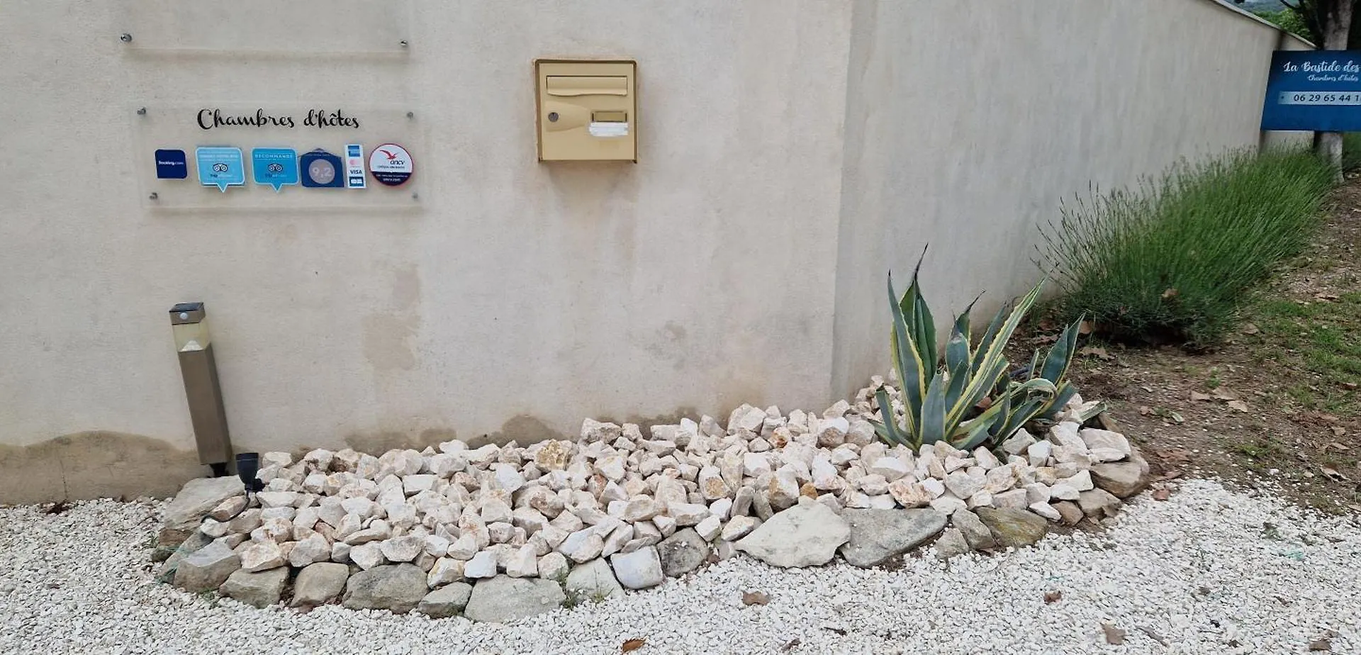 Bed and Breakfast La Bastide des Arts Saumane-de-Vaucluse 0*,