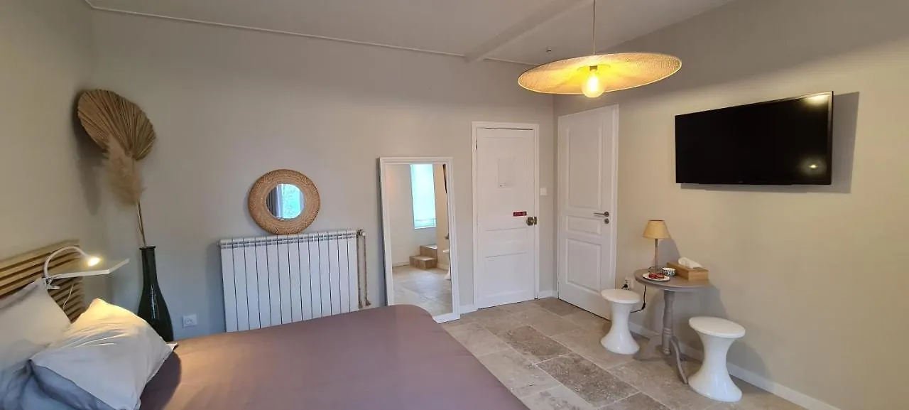 Bed & Breakfast Bed and Breakfast La Bastide Des Arts Saumane-de-Vaucluse