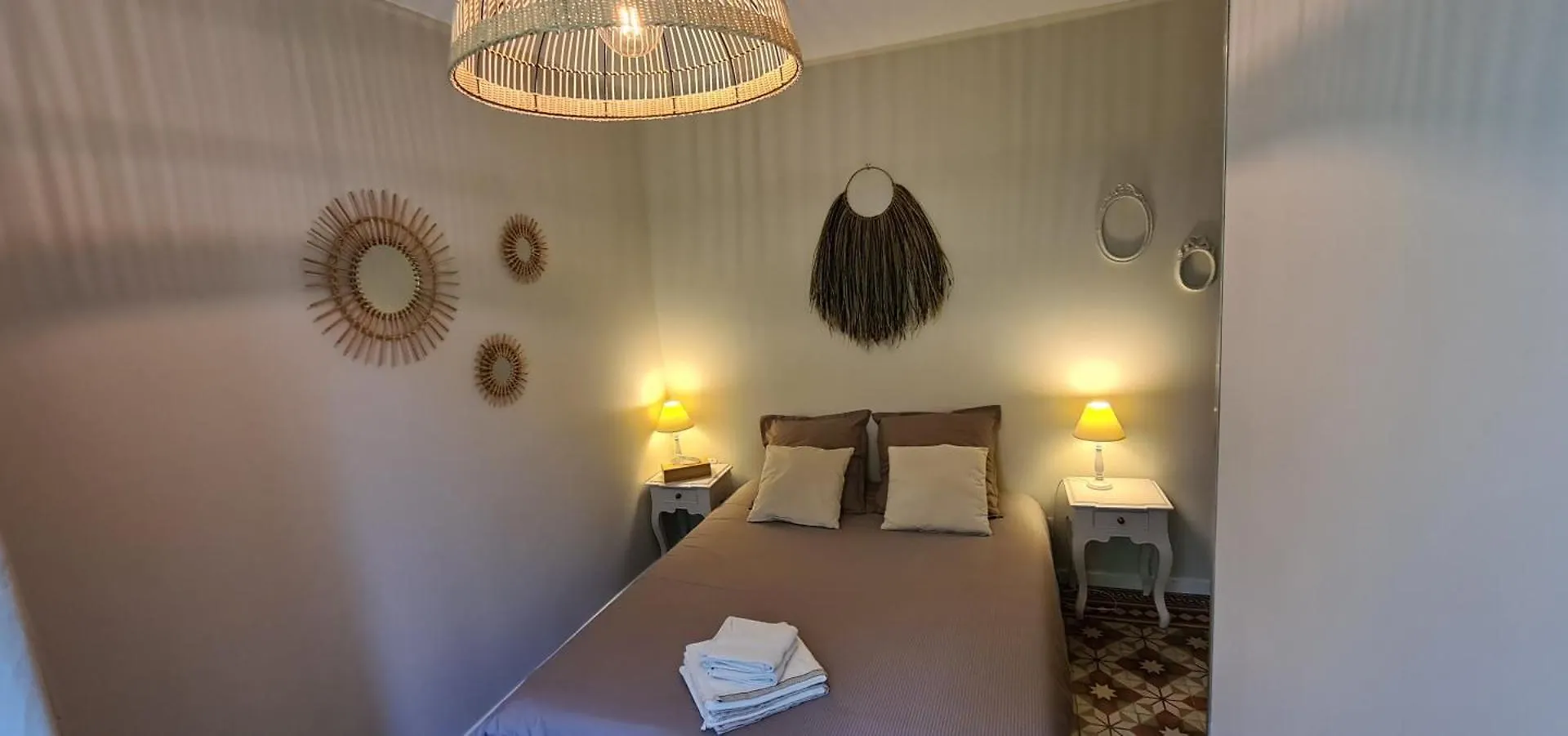 Bed and Breakfast La Bastide Des Arts Saumane-de-Vaucluse Francia
