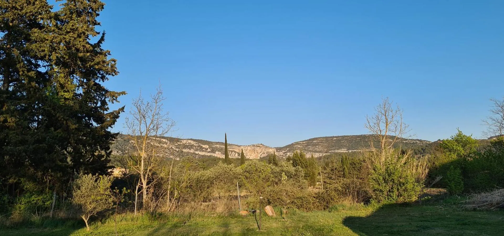 Bed and Breakfast La Bastide Des Arts Saumane-de-Vaucluse 0*,  Francia